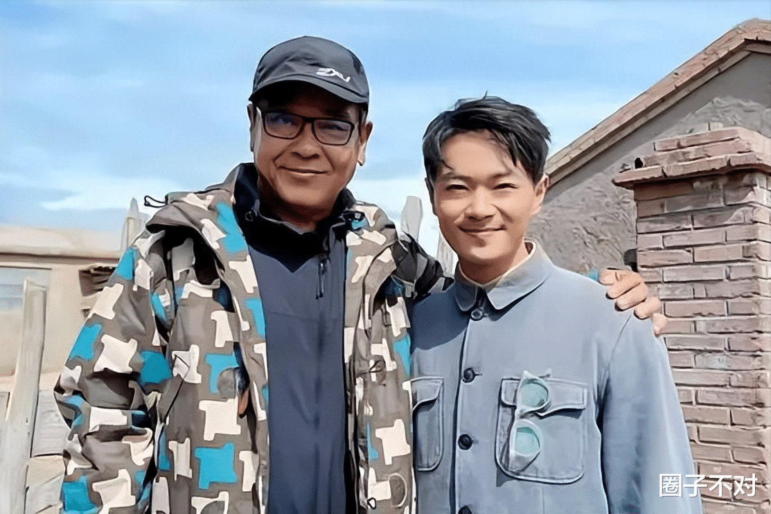 导演只是找他来演个配角,结果人家只是露个脸,俩男主直接白演