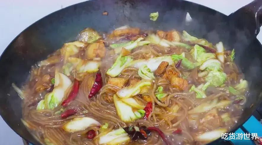 白菜|白菜炖豆腐,直接下锅是大错,教你正确做法,香喷喷一大锅不够吃