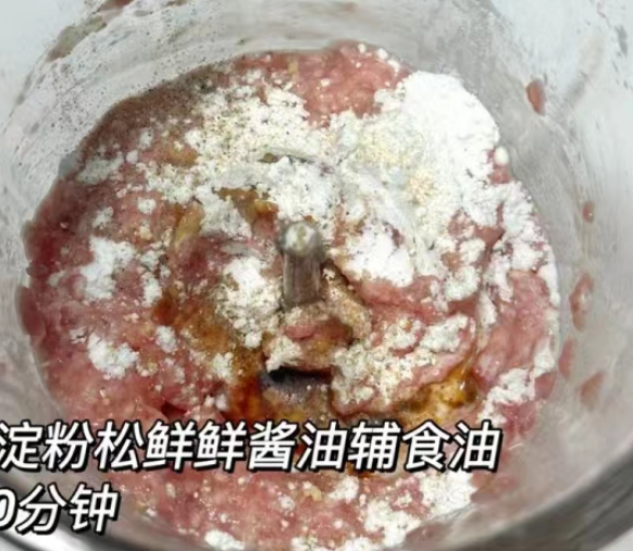 “冬季一碗汤，郎中不用帮”，11月多喝这汤，补足营养，身体安康