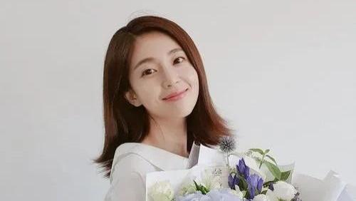 面对外行领导，如何保持专业与自我？四大原则助你职场逆袭