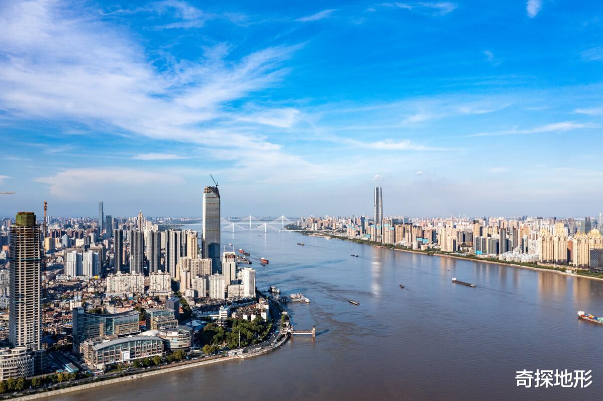 武汉|中国物价“最低”的省会城市，一碗面只要3元，景点几乎免费