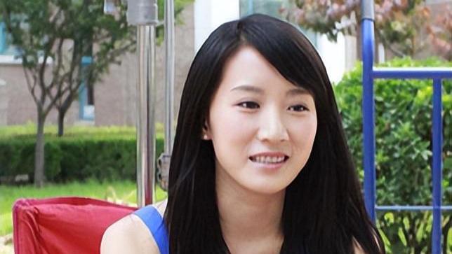 戏中情妇、戏外纯女？曾拒潜规则的李念，再难找出“内娱代餐”