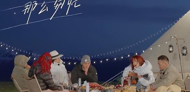 傅首尔谈离婚理由，丈夫一番话让人意想不到，嘉宾点评很清醒