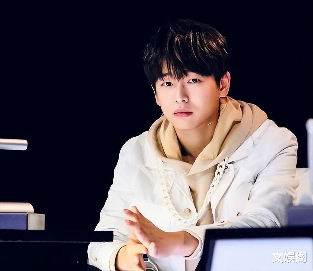 外表普通,24岁入围金马奖最佳男主,彭昱畅如何走上逆袭之路?