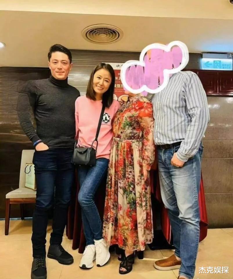 霍建华|霍如夫妇新年第一次同框,林心如素颜皮肤差,霍建华变壮硕油腻男