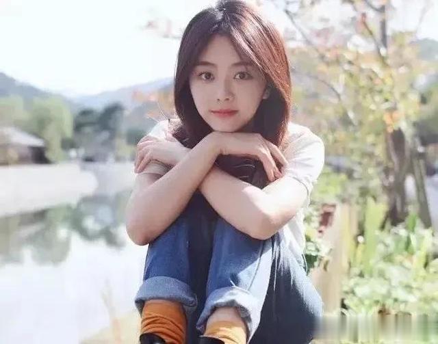 西瓜 演“姐弟恋”不违和的7位女星,不油腻、不辣眼睛,个个浑然天成