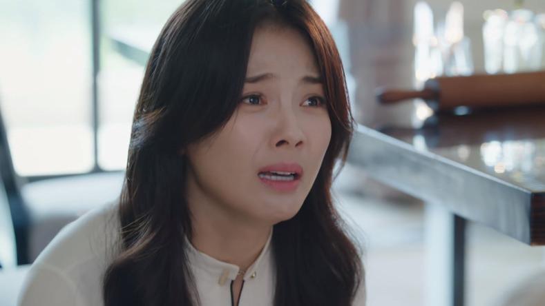 当“硅胶脸”混进职场剧，高颜值被打回原形，演技再好也拉垮