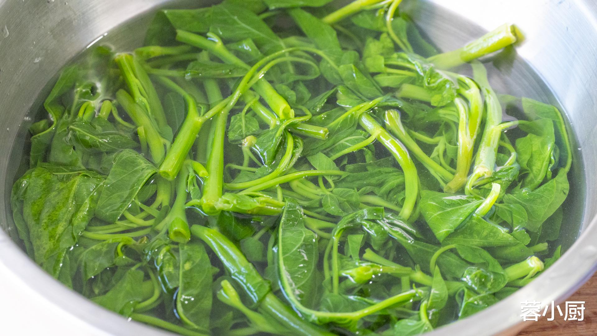 美食教程|“7月不排毒,一年都会堵”,多吃5道天然“排毒菜”,无毒一身轻