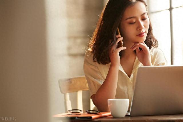 爱美的女生注意:每个腹部长赘肉的人,都要反思这5个习惯