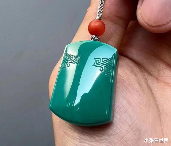 绿松石无事牌,随着原石矿口的枯竭,已经成为松石圈的传说