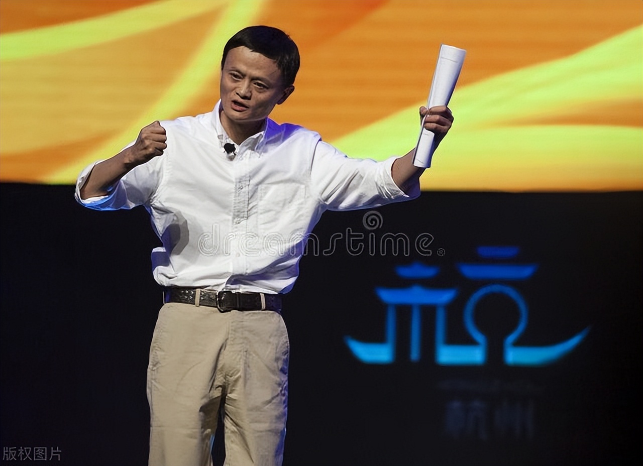 阿里巴巴|父亲手机满屏求职信息，如何看失业率上升和企业裁员潮？