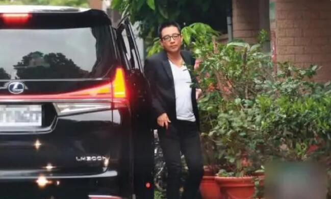 汪小菲|汪小菲台湾遭遇双重尴尬，接送女儿遭到限制，深夜遇到前小姨子