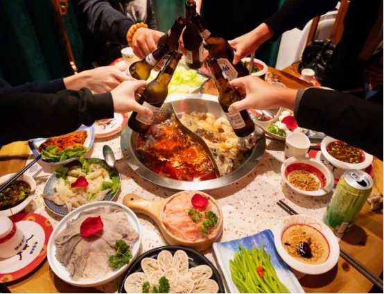 火锅|吃火锅时，服务员问你“要不要加汤”是另有暗示，不懂就尴尬了！