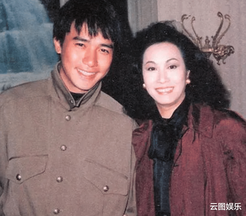 白茵|80岁知名港星罕露面精神好!红极一时却耍大牌,被讽刺后学会谦虚