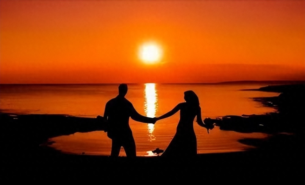 因太漂亮被导演收入囊中的4位女星！有一位戏还没拍完戏就怀孕了