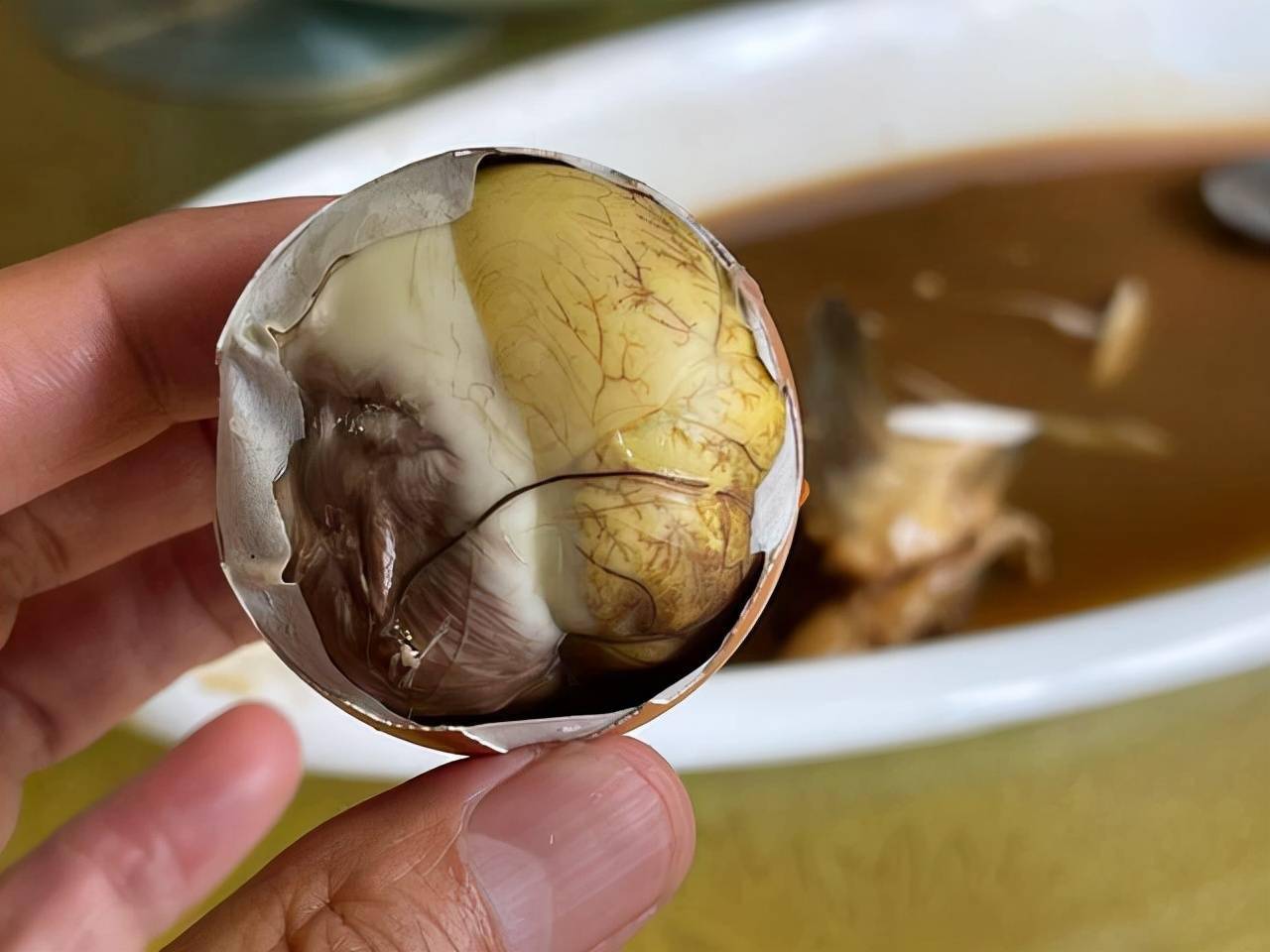 盘点中国十大奇葩美食,我们吃得嘎嘎香,外国人难以下咽 - 美食资讯(主