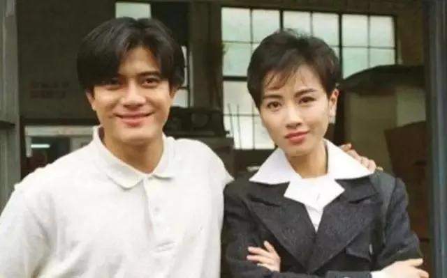 郭富城|“不老天王”郭富城的风流史,以及他那肤白貌美的18位女友!