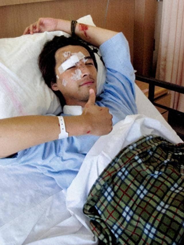 胡歌的老婆黄曦宁和薛佳凝一对比,才知道满脸科技感的她输在了哪