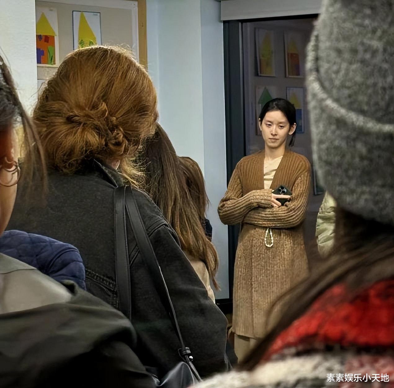 章泽天这是怎么了？近照面容憔悴毫无气色，黑眼圈也比较严重