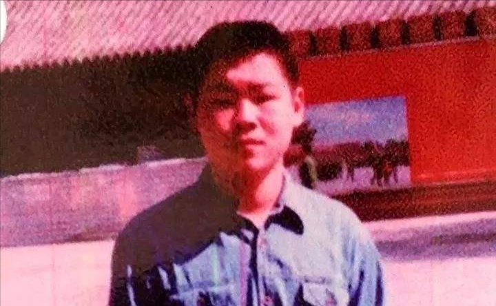 从“德云社一哥”到“综艺混子”，38岁的岳云鹏，彻底现了原形