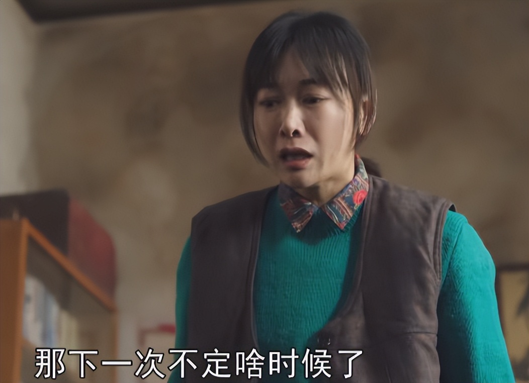 戏中土掉渣,戏外靓到炸?《父辈的荣耀》演员对比照可太有意思了