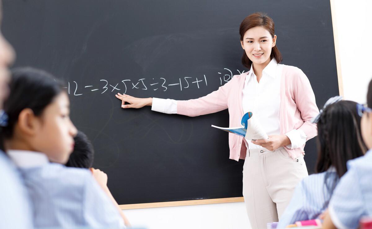 教师|教师招聘即将启动,非师范生也有岗位,三类人优先报名