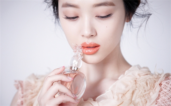 护肤品 2023年国货护肤品排行榜前十名 价格实惠好用的国货护肤品推荐