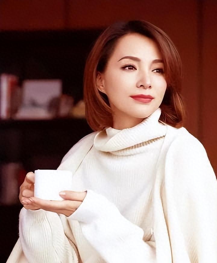 密春雷再被执行5亿总计12亿, 董卿:当初谈恋爱被利用了