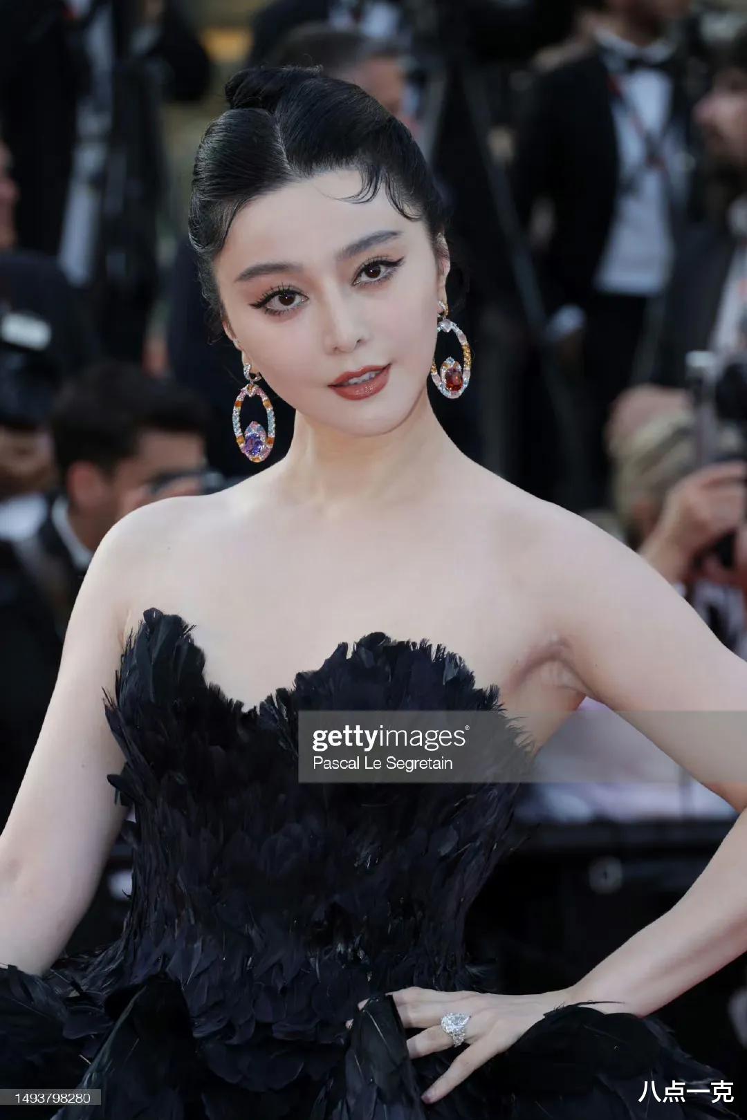 燃冬|戛纳闭幕式:范美人众星捧月,《燃冬》《河边的错误》无缘奖项