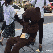 “小伙和41岁漂亮阿姨千里约会，见到本人后，网友：这波不亏！”