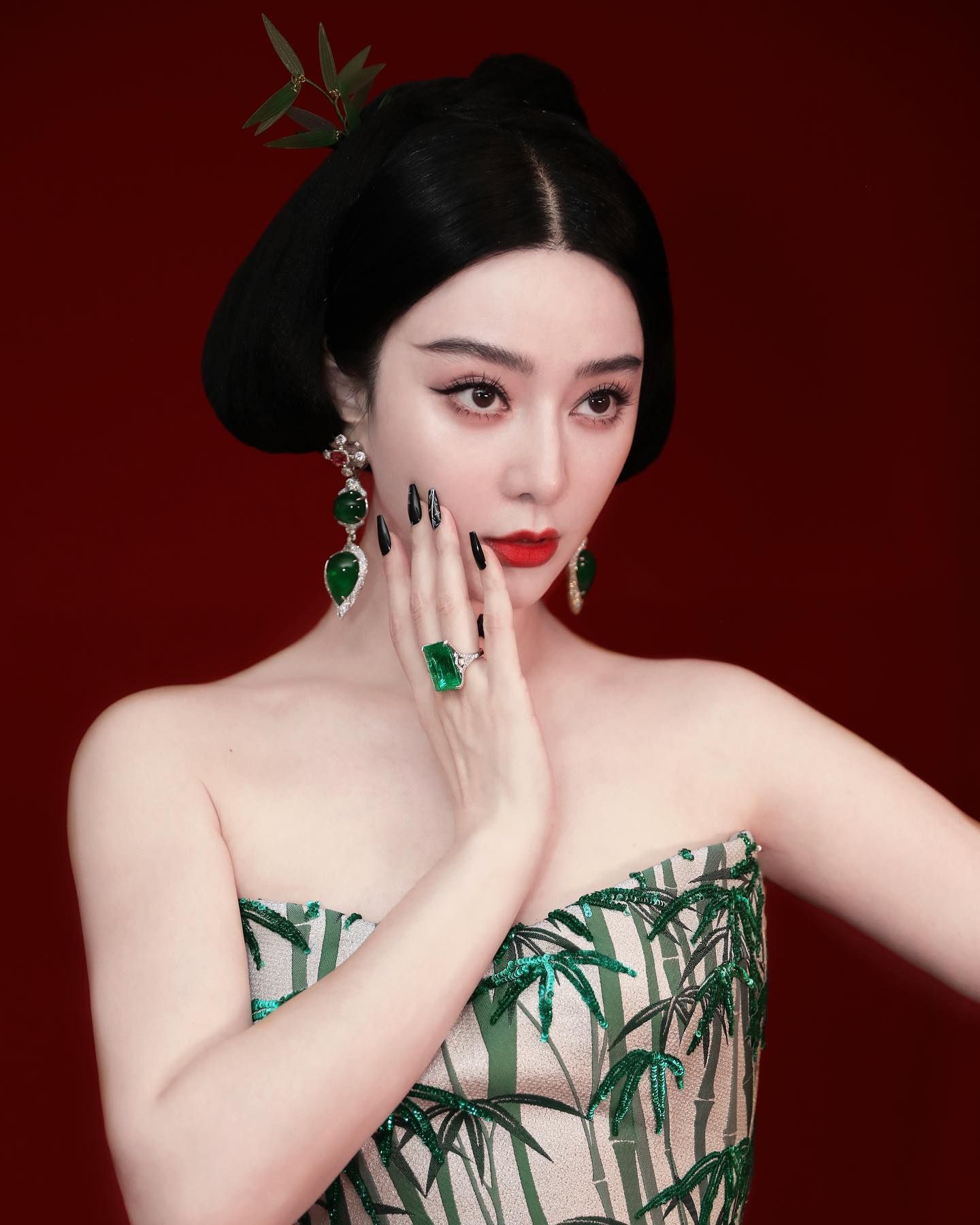 范冰冰|41岁范冰冰凭借新电影《绿夜》 再现坎城影展引粉丝好评