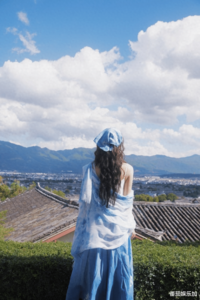 知名演员赵丽颖深夜发文:“感恩一路相伴”评论区沦陷