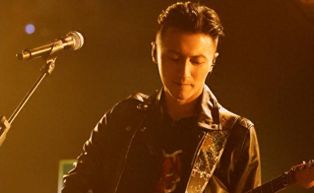 张柏芝才是高端玩家!谢霆锋10亿家产分配曝光,让王菲彻底看清人性