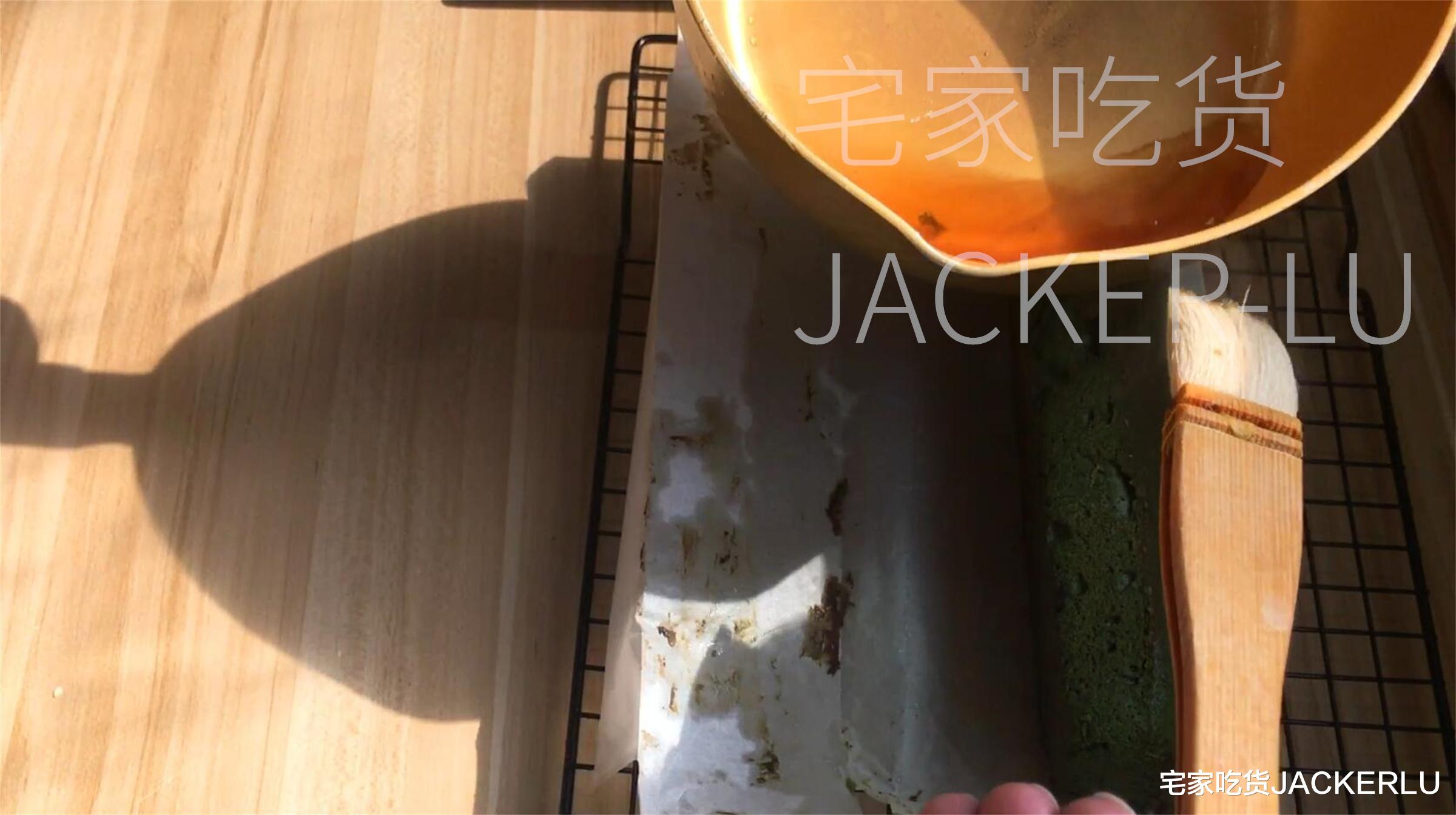 美食教程|抹茶奶油磅蛋糕，香浓奶油，清新抹茶，味道层次丰富。