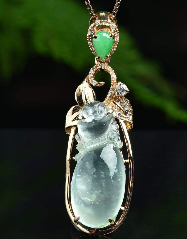 翡翠|招财进宝、福气满满，翡翠钱袋的寓意那么好，你知道要怎么挑吗？