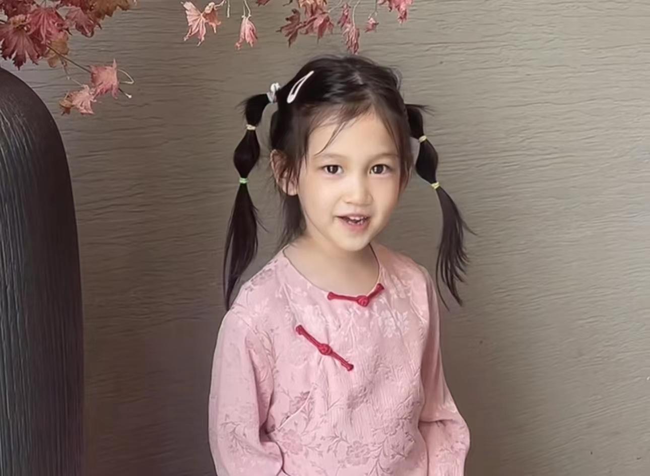 唐菀|曹云金唐菀复婚同居再添实锤?同晒娃庆母亲节,女儿五官深邃太像爸爸!