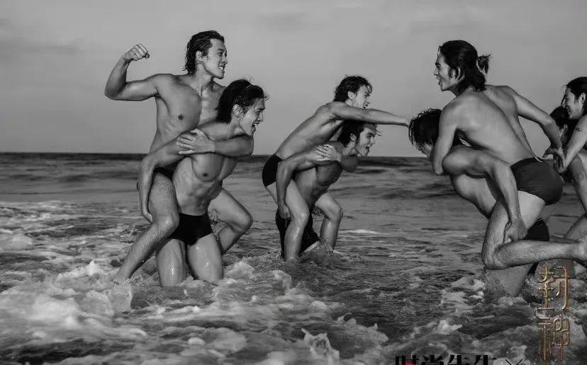 《封神》海报被骂擦边！九尾狐上画人类哺乳器官，导演黑料更下头