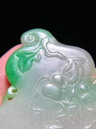 |清中期 老坑飘绿翡翠 子孙万代 多子多福 葫芦牌