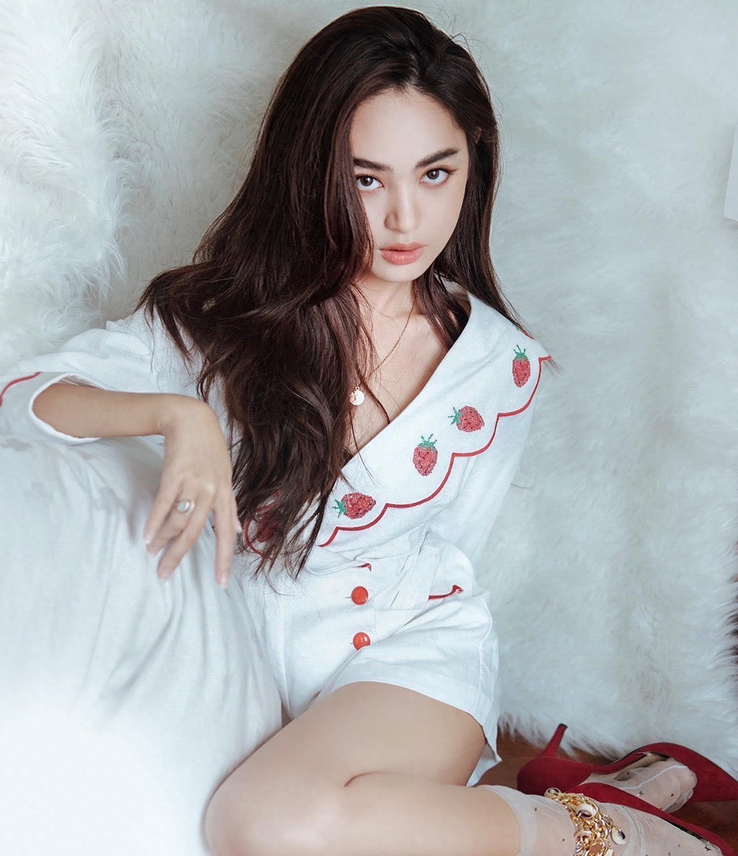 恭喜!24岁泰国女星Fah首胎产女!