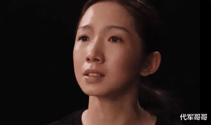 24岁的孟美岐,终于为自己的“恋爱脑”付出了代价