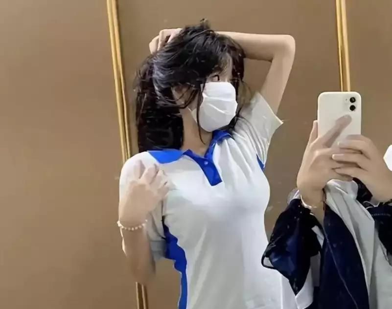 发型千千万，唯独“鲶鱼头”发型备受青睐，家长直呼看不懂