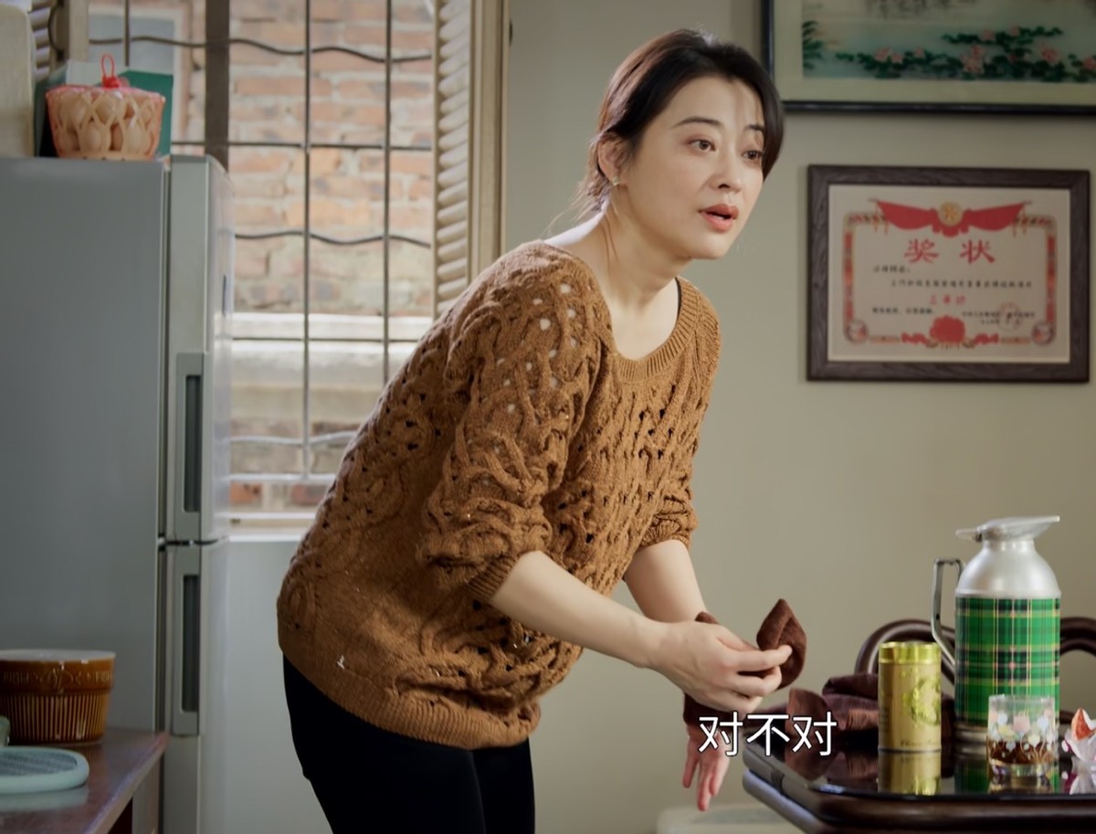 黄渤|明明演技一般，却被吹捧成老戏骨，《打开生活的正确方式》男主太油腻