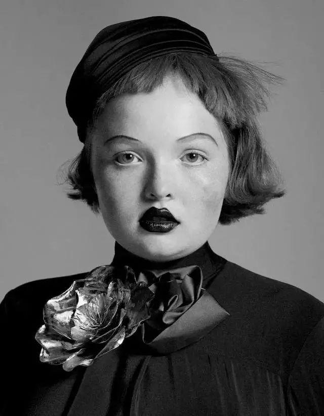 超模|21岁美国超模:体重200斤,一脸雀斑还有双下巴,却比卡戴珊还美