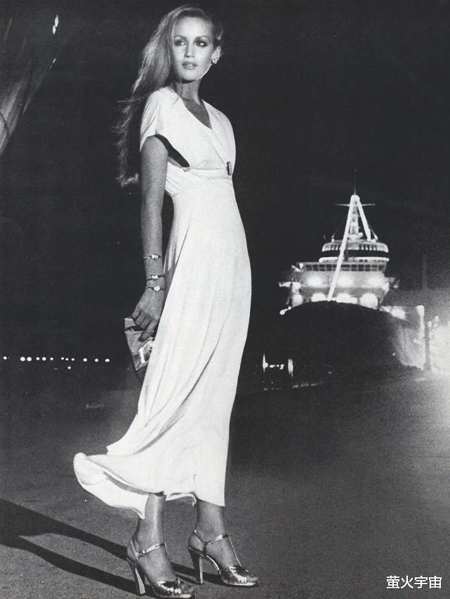 默多克|91岁默多克有了新女友!和超模离婚未满半年,找歌手的遗孀相伴