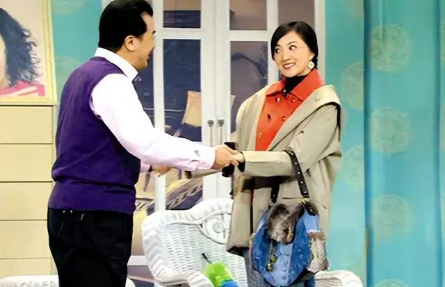 |5登春晚火遍全国,却沦落至精神病院,谁害了“小品女王”金玉婷