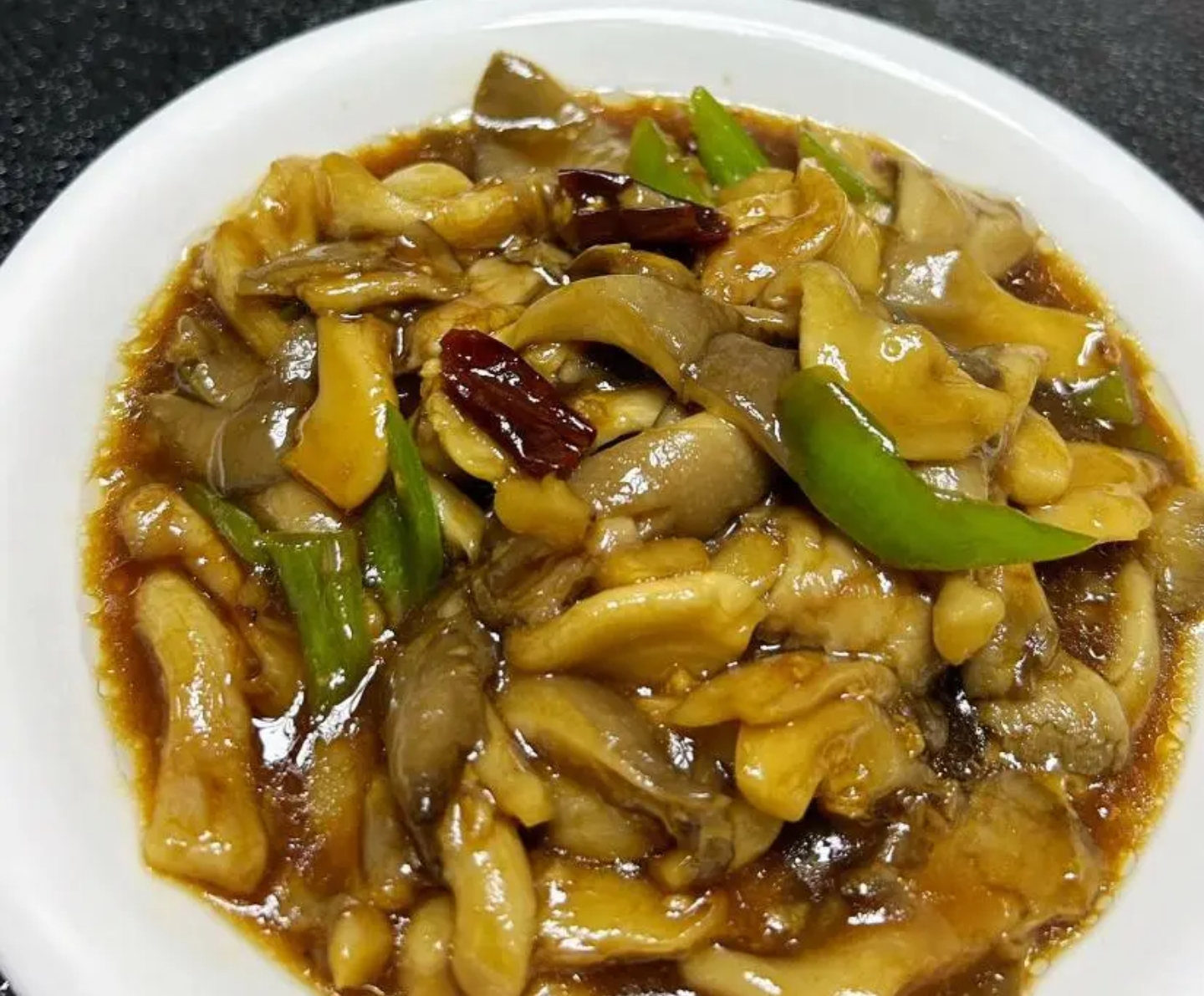 北京|东北大妈来北京看儿子，看不上儿媳妇做的菜：想要立刻买票回老家