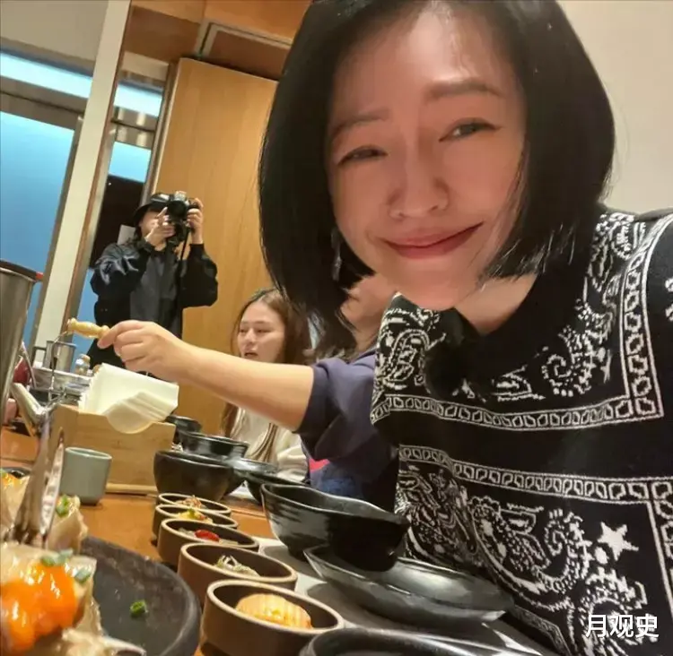 小S|小S流泪狂捧韩国部队锅:真正人间美味 网友:美军泔水才正宗