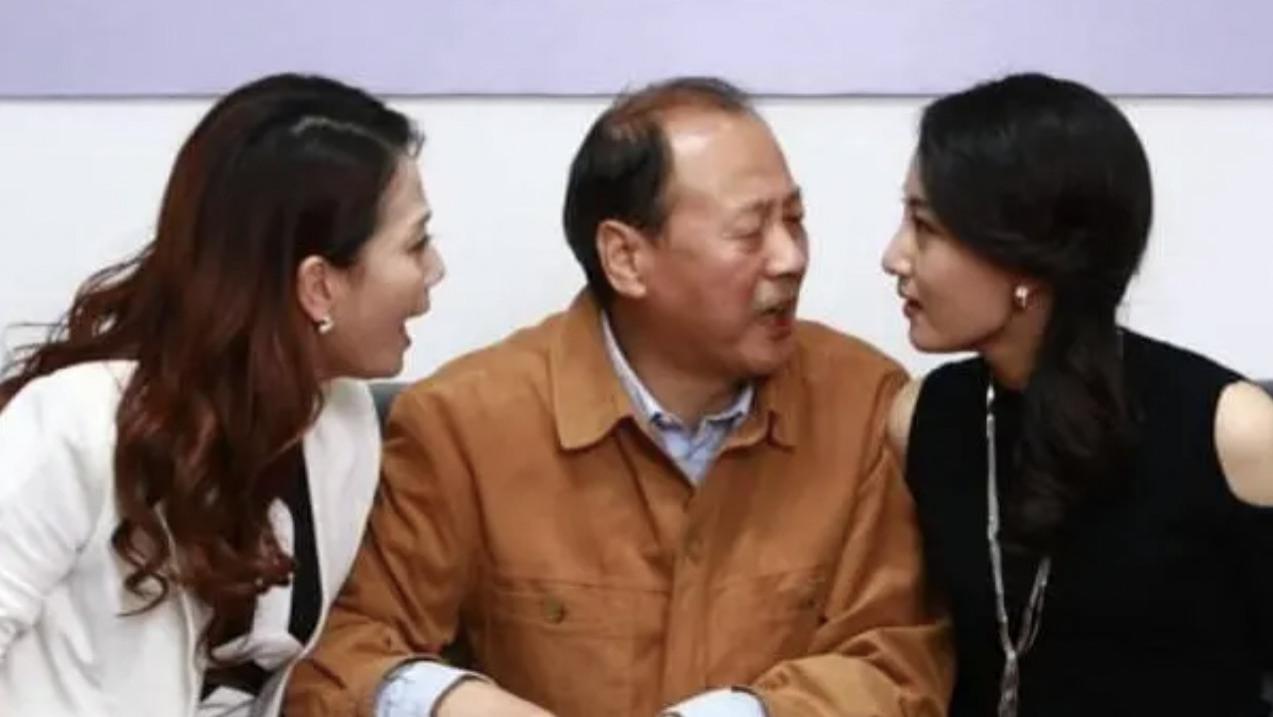 老虎|回顾：“大老虎”书记周永亮，19个女朋友，每天都要玩多人混战