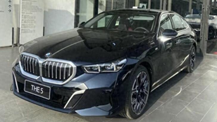 全新宝马5系和i5要来了！车身尺寸升级，性能增强，售价可能偏高