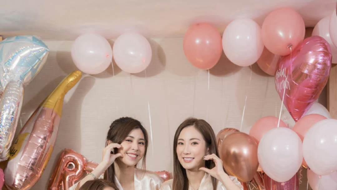 TVB力捧小花举行婚前派对！与一班姐妹浴袍造型亮相，月底做新娘